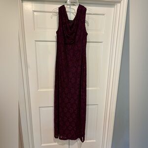 Elegant Plum Sleeveless Lace Dress